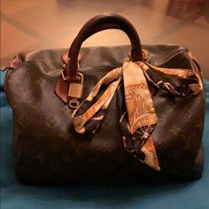 ✨Authentic Louis Vuitton Speedy 30✨